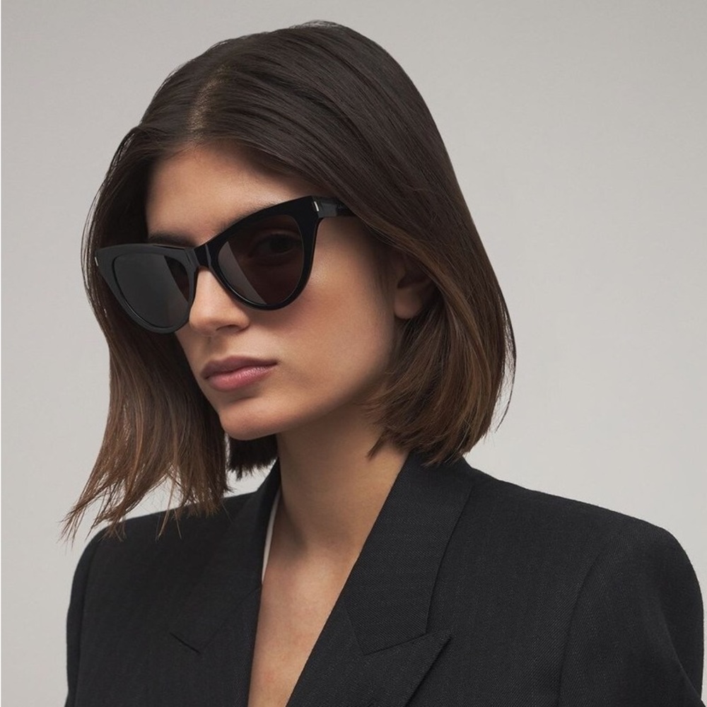 Saint Laurent Cat-Eye Sunglasses SL425